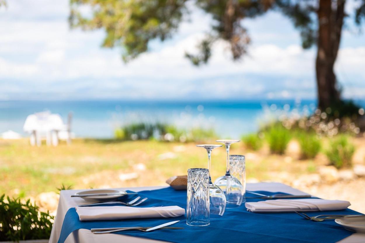 Villa Spiaggia Bianca Dafníla Kültér fotó