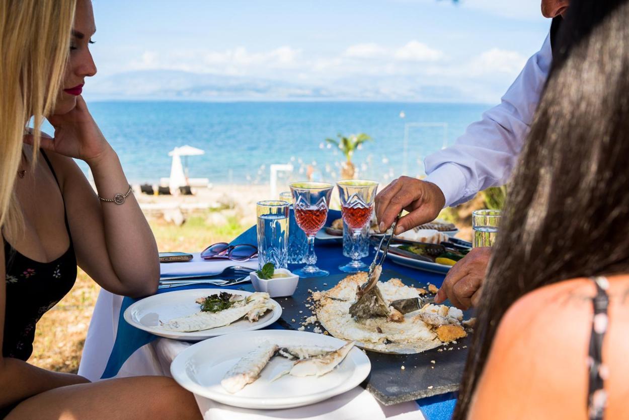 Villa Spiaggia Bianca Dafníla Kültér fotó